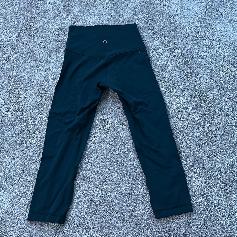 Lululemon cropped leggings